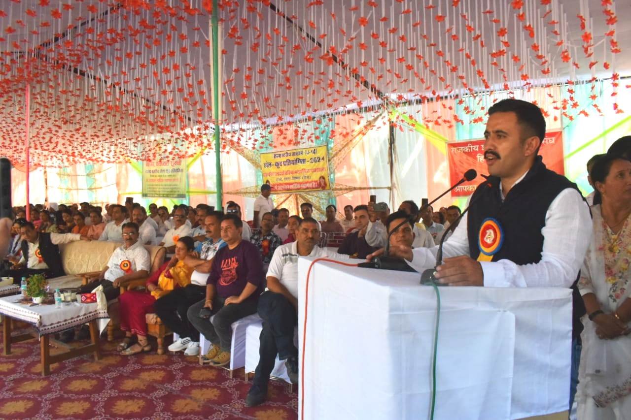 सरकार प्रदेश के सभी शैक्षणिक संस्थानों में शिक्षा के साथ-साथ खेलों को बढ़ावा देने के लिए प्रतिबद्ध : विक्रमादित्य सिंह