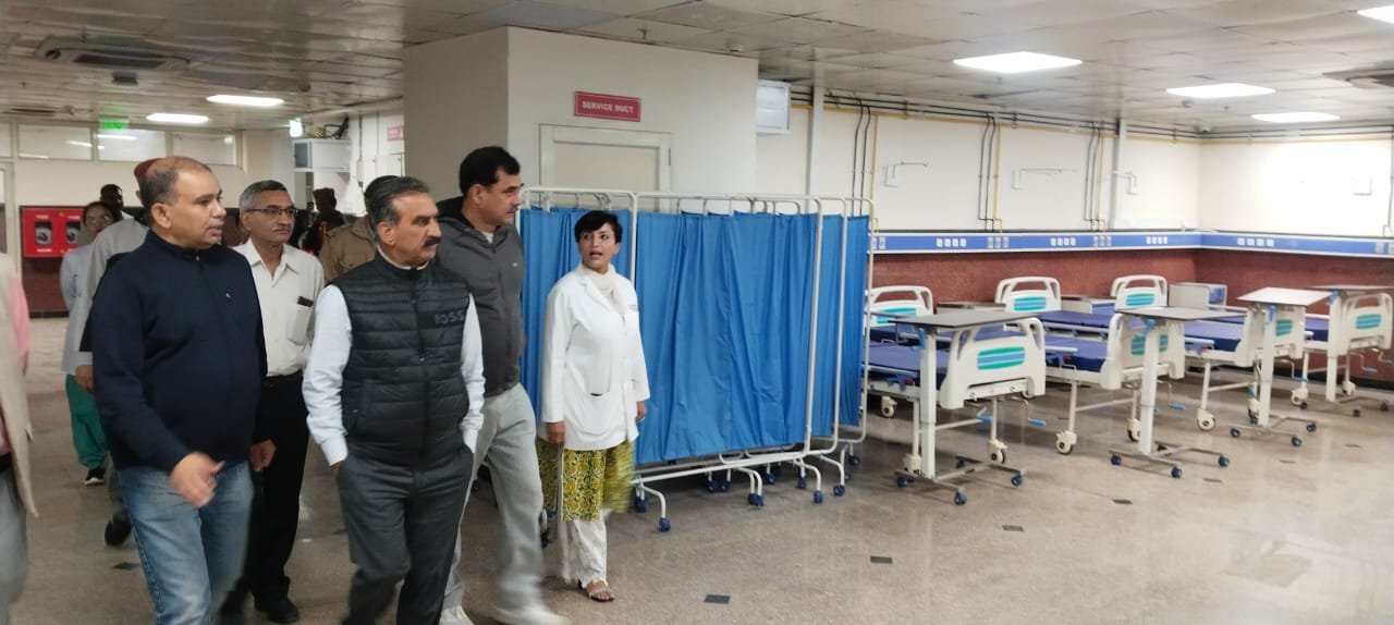 Breaking:टर्सरी कैंसर सेंटर का उद्धघाटन करने से पूर्व सीएम ने IGMC में दी दस्तक,जानें क्यों