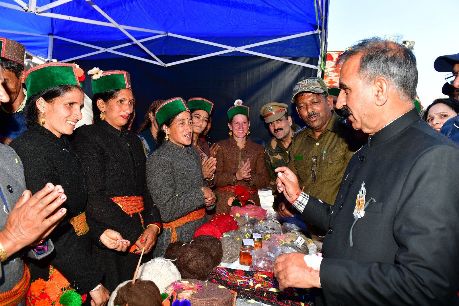 Breaking: सीएम ने क्वार में पहले ATM का किया लोकार्पण