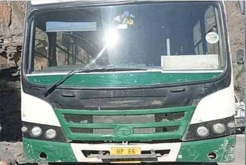 Breaking:सलग्रां से उदयपुर जा रही बस हादसे का शिकार होने से बाल बाल बची