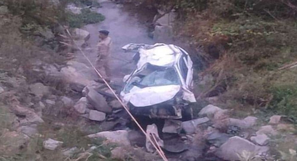 Breaking: चौपाल के लिहाट नाला में दर्दनाक सड़क हादसा,3 की मौत