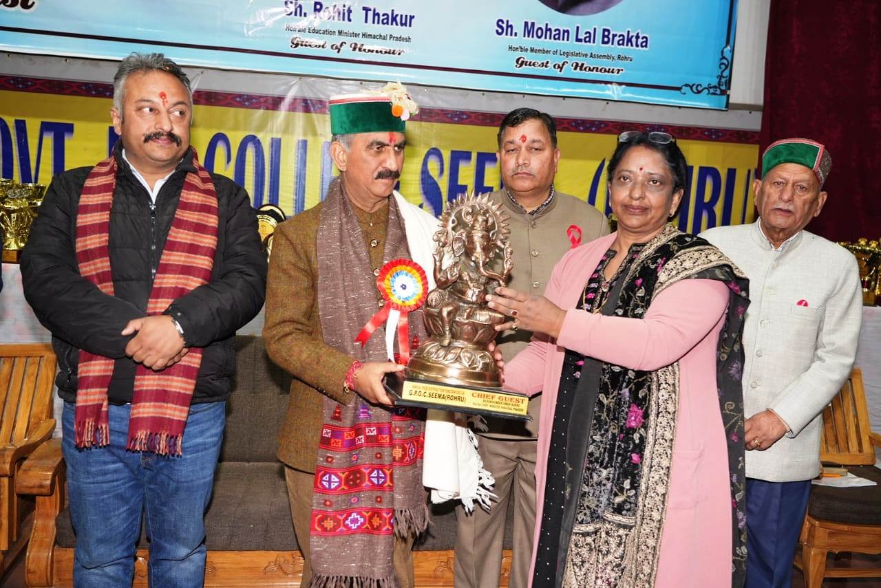 पूर्व CM वीरभद्र सिंह के नाम पर होगा सीमा कॉलेज का नामकरणः मुख्यमंत्री