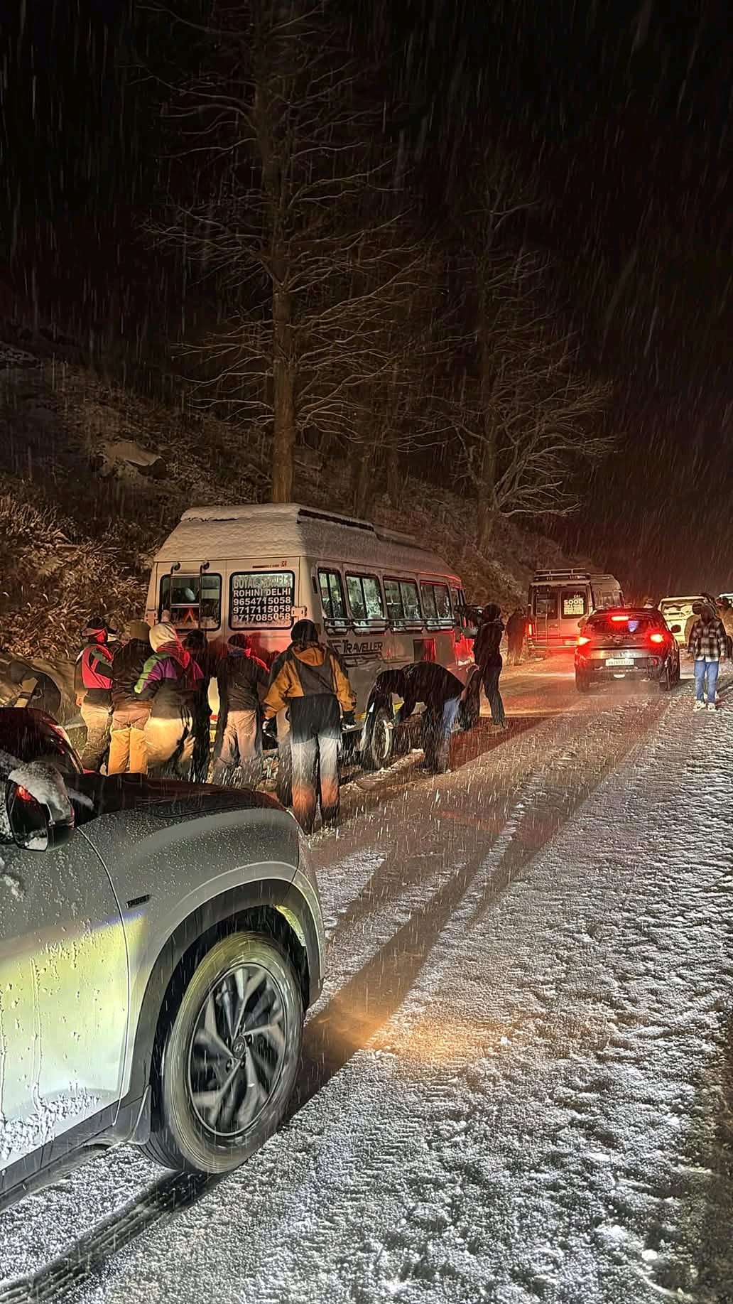 Breaking: हिमाचल में 2 माह बाद टूटा ड्राई स्पेल,शिमला समेत मनाली में गिरे बर्फ के फाहे