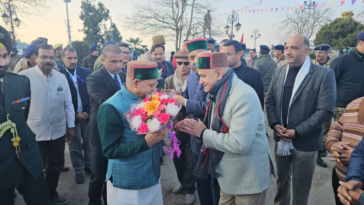 Breaking: हम शांति के दूत हैं लेकिन क्रांति निश्चित रूप से करना जानते हैं : राज्यपाल