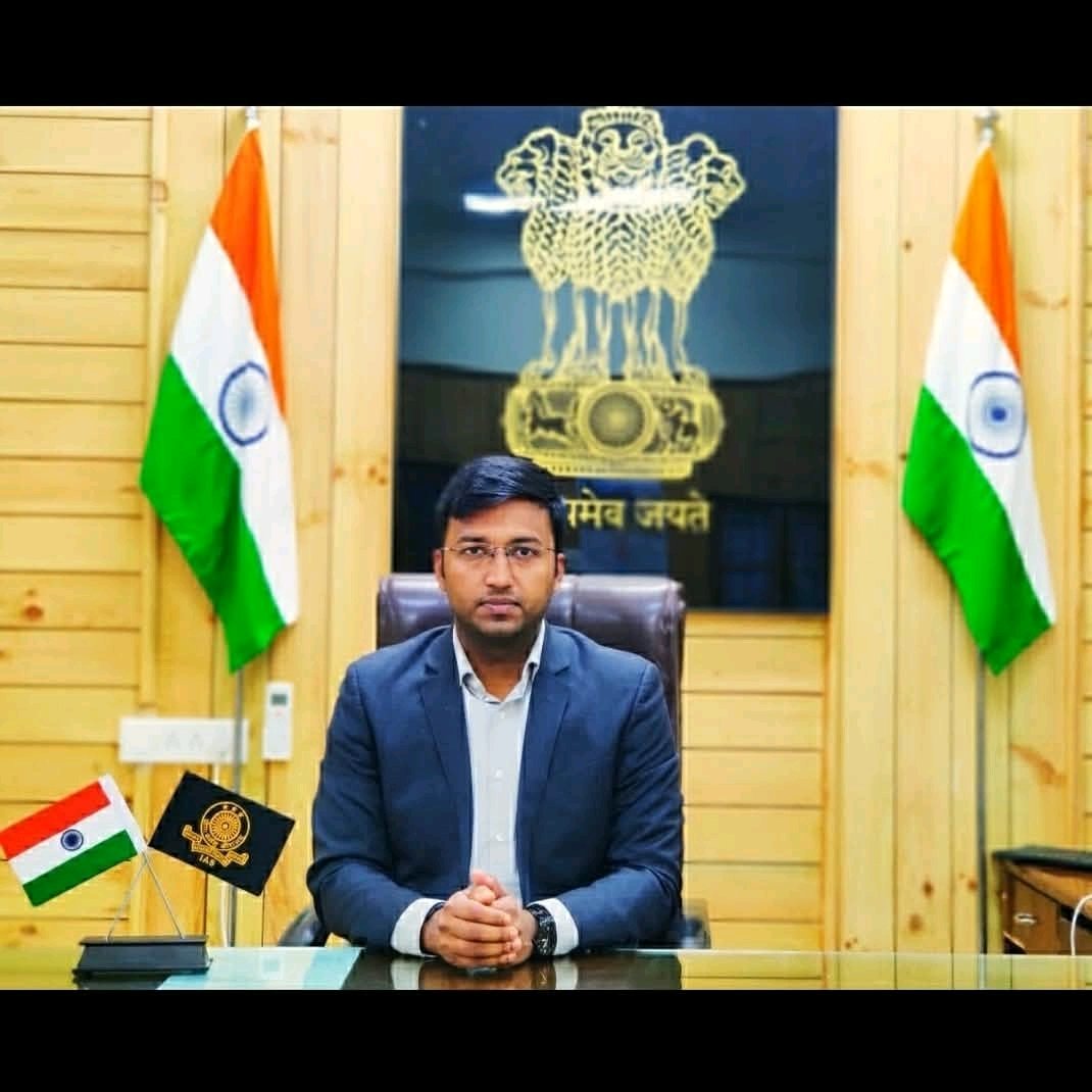 Breaking:विमल नेगी मौत मामले में चल रही जांच के बाद सरकार ने IAS शिवम प्रताप सिंह को पद से हटाया