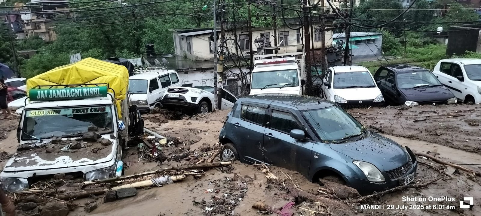 Breaking: मंडी में बारिश ने मचाई तबाही 3 की मौत एक घायल