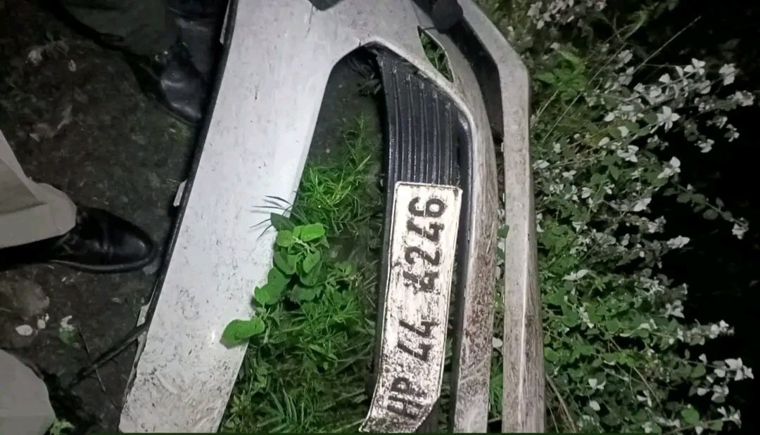 चंबा में कार हादसा 6 की मौत 5 एक ही परिवार के