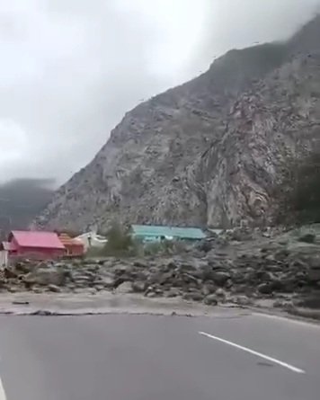 Breaking: जिस्पा के मशेरन नाले दिन दिहाड़े आई बाढ़, दहशत