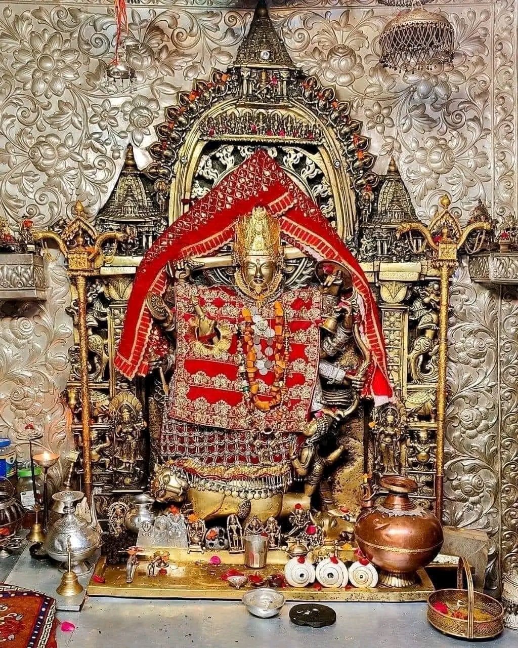 शारदीय नवरात्र उत्सव कल से शुरू ऐसे करें मां दुर्गा की पूजा व विधि जानें यहां