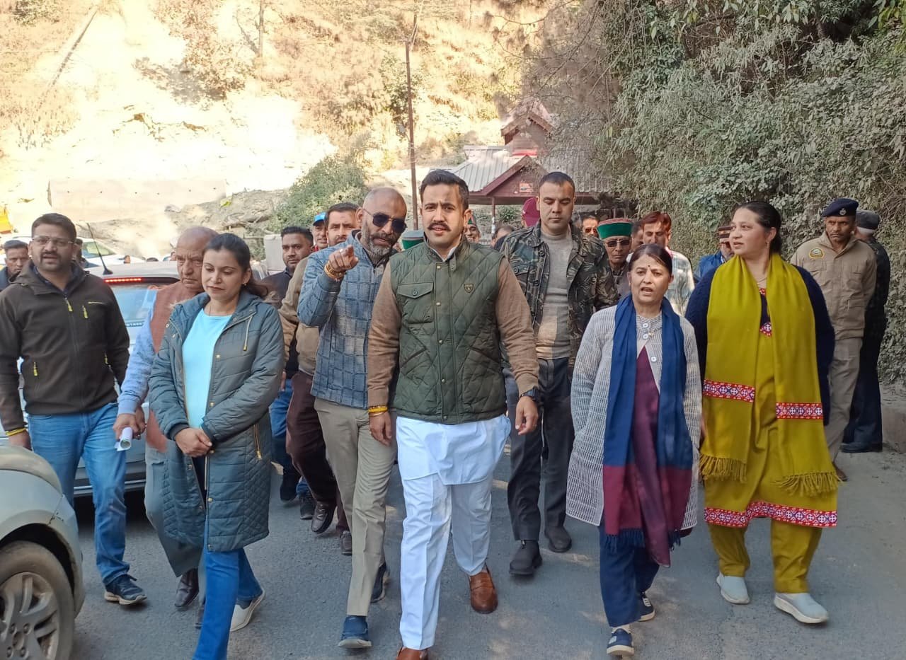 मज्याठ वार्ड में उठी सामुदायिक भवन व पार्किंग की सुविधा देने की मांग